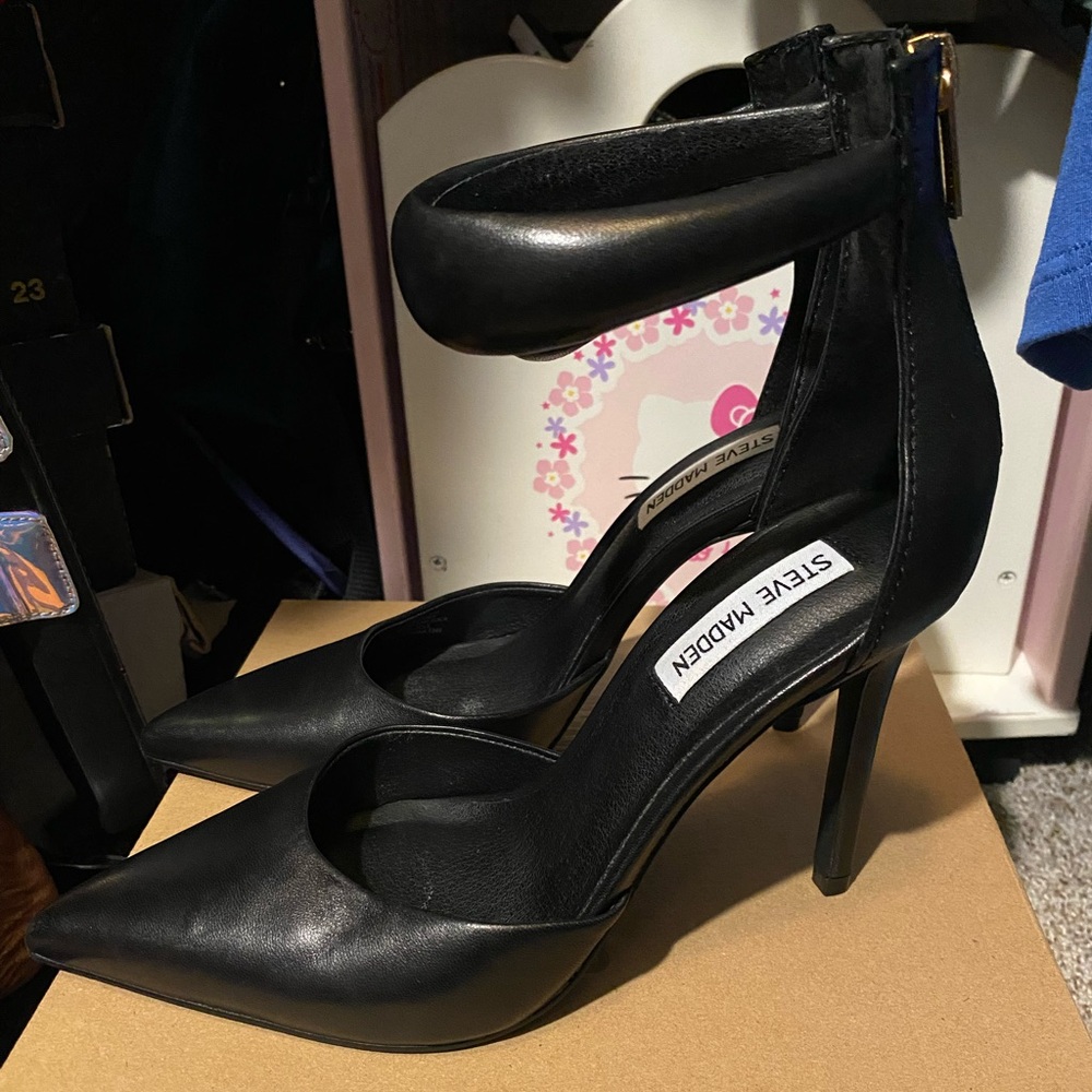 Steve Madden Pumps